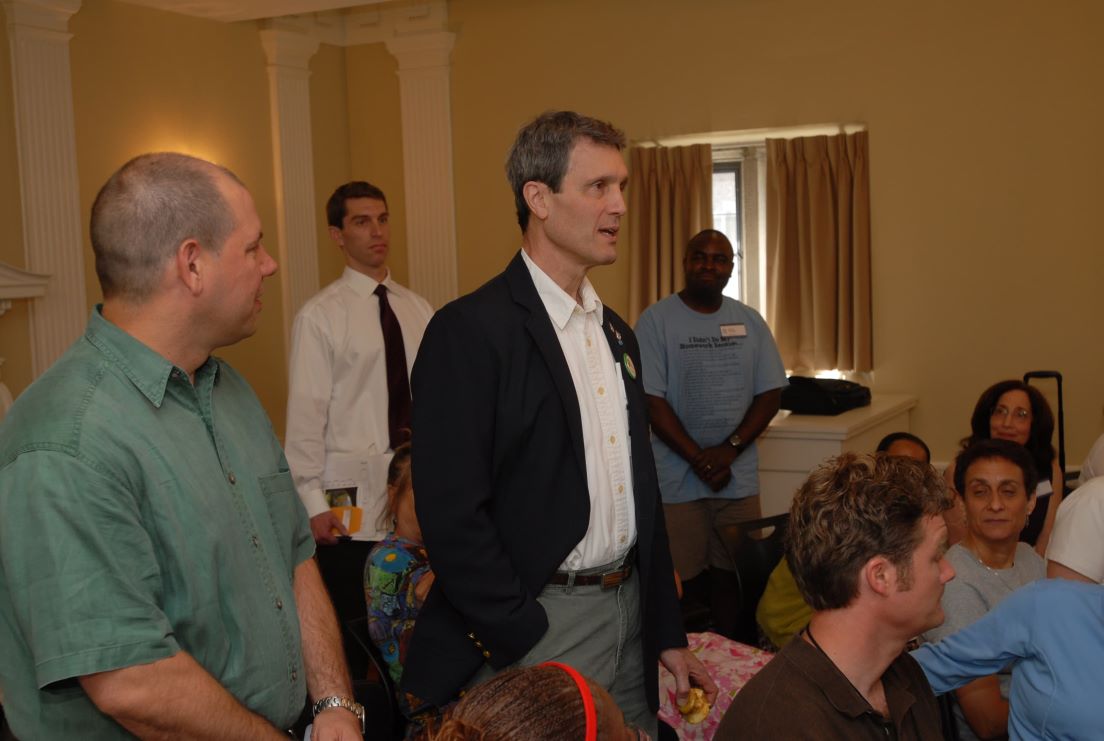 Opening Meeting at the Intensive Session, July 2007. (Standing, left to right: National Fellow Ralph E. Russo, associate director Josiah H. Brown, seminar leader Roger E. Howe, and National Fellow Huwerl Thornton, all of New Haven.)