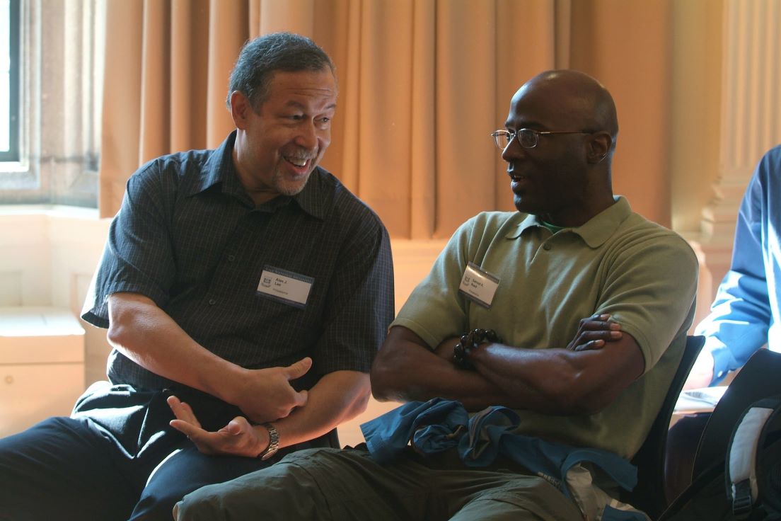 Opening Meeting at the Intensive Session, July 2007. (Left to right: director Alan J. Lee and National Fellow Samuel A. Reed, Philadelphia.)