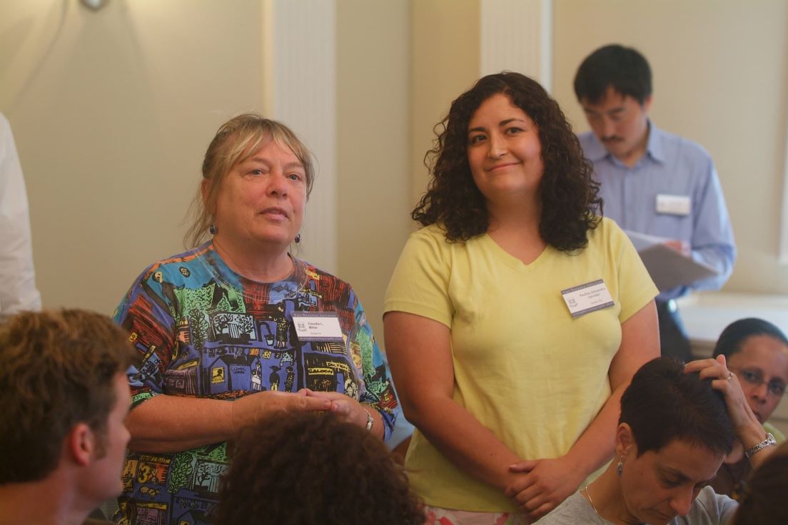 Opening Meeting at the Intensive Session, July 2007. (Standing, left to right: National Fellows Claudia L. Miller and Paulina Alexandra Salvador, Santa Fe.)