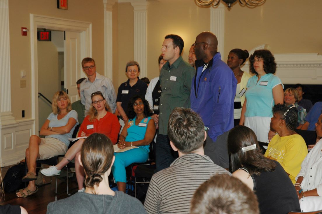 Opening Meeting at the Intensive Session, July 2006. (Standing left to right: Edward Epstein, Instructor in the Department of Fine Arts, University of Pennsylvania; National Fellows Barbara M. Dowdall, Rita A. Sorrentino, Matt Van Kouwenberg; planning director Alan J. Lee; National Fellows Samuel A. Reed, Keysiah M. Middleton, Deborah Samuel, all of Philadelphia.)