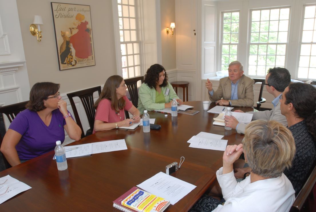 Santa Fe Team meeting at the Intensive Session, July 2007. (Left to right: National Fellows Danielle Gothie, Nancy Ann Wasser and Paulina Alexandra Salvador; James R. Vivian, Director of the Yale National Initiative; Khristaan D. Villela, Eugene V. Thaw Professor of Art History, and Leonard Gannes, Assistant Professor of Science and Conservation Studies, College of Santa Fe; and National Fellow Meredith Charlton Tilp.)