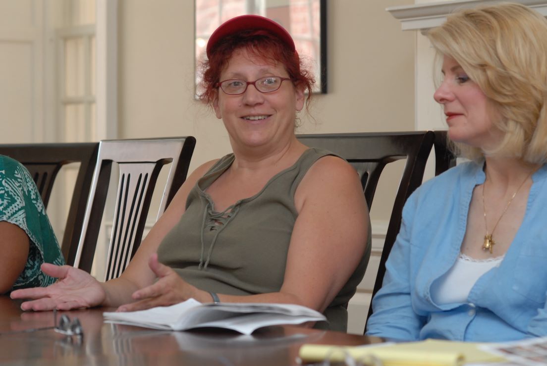 Pittsburgh Team meeting at the Intensive Session, July 2006. (Left to right: National Fellows Elouise E. White-Beck and Janelle A. Price.)