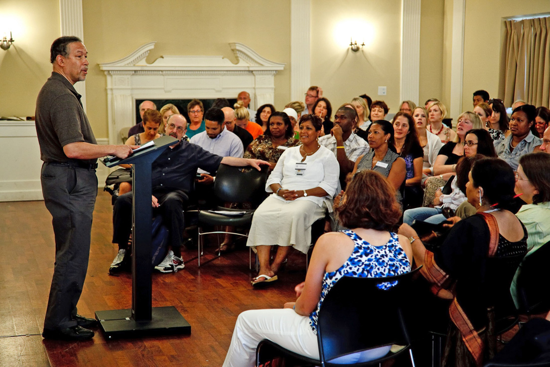 Plenary Session on the Teachers Institute Approach at the Intensive Session, July 2010. (Standing: Alan J. Lee, Director, Teachers Institute of Philadelphia.)