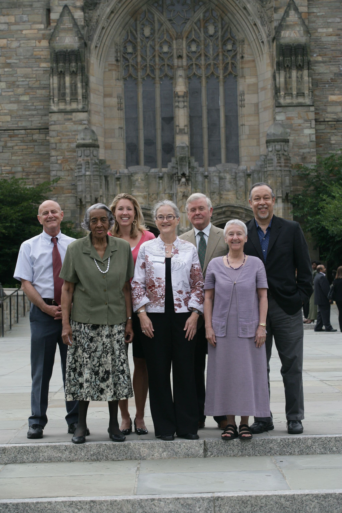 The Intensive Session, July 2009. (Left to right: Planning Director Raymond F. Theilacker, New Castle County; Helen S. Faison, Director of the Pittsburgh Teachers Institute; Planning Director Molly Shaw, Charlotte; Cynthia A. Freeland, Professor of Philosophy, University of Houston; James R. Vivian, Director of the Yale-New Haven Teachers Institute and Yale National Initiative; Planning Director Betsy Kean, San Francisco; and Alan J. Lee, Director of the Teachers Institute of Philadelphia.)