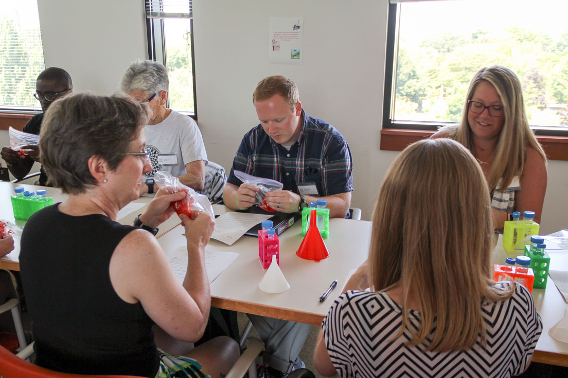 The national seminar on "Engineering of Global Health" led by W. Mark Saltzman, Professor of Chemical and Biomedical Engineering at Yale University, July 2017.