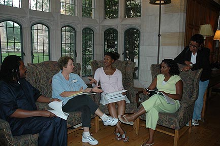 The Intensive Session, July 2005. (Left to right: National Fellows Marty L. Cummings, Atlanta; Mary Carol Moran, Jacksonville; Keysiah M. Middleton and Victoria Harrington Brown, Philadelphia; and Monica Jones Jackson, Houston.)