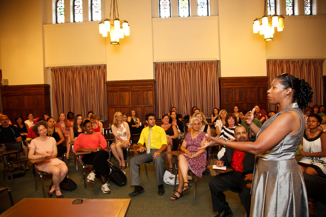 Town Hall Meeting on Developing and Sustaining a Teachers Institute
at the Intensive Session, July 2011. (Standing: National Fellow
Deborah Smithey, Philadelphia.)