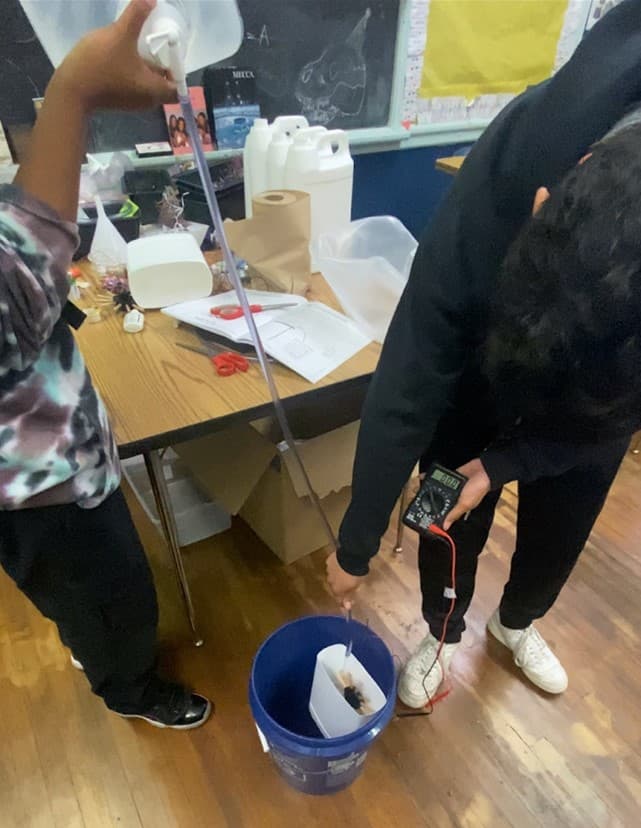 Classroom demonstration of hydroelectric generator